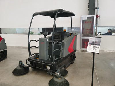 電動(dòng)掃地車(chē)